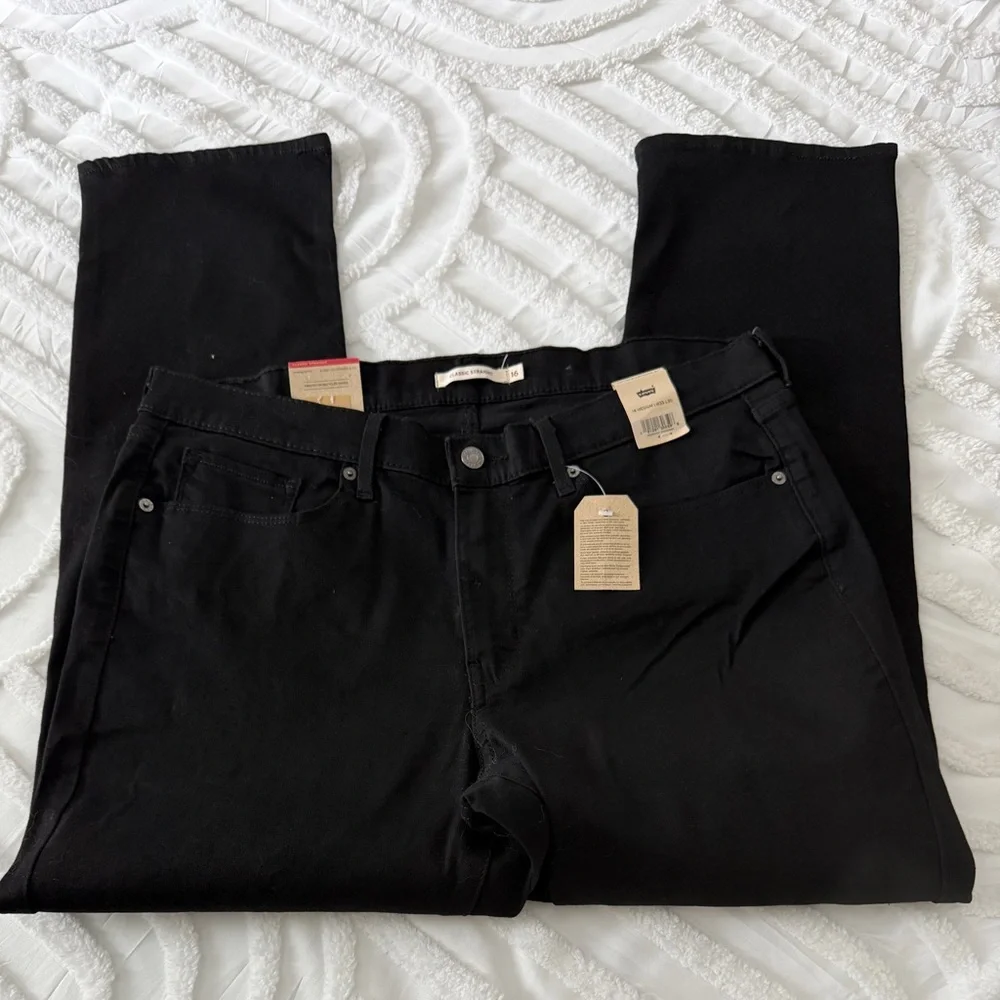 Levi's Classic Straight Black Jeans - Picture 2 of 12